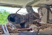 plan crash on hostel
