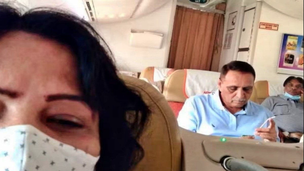 Air India AI171 Crash: Former Gujarat CM Vijay Rupani Among 242 Onboard, Viral Photo Surfaces