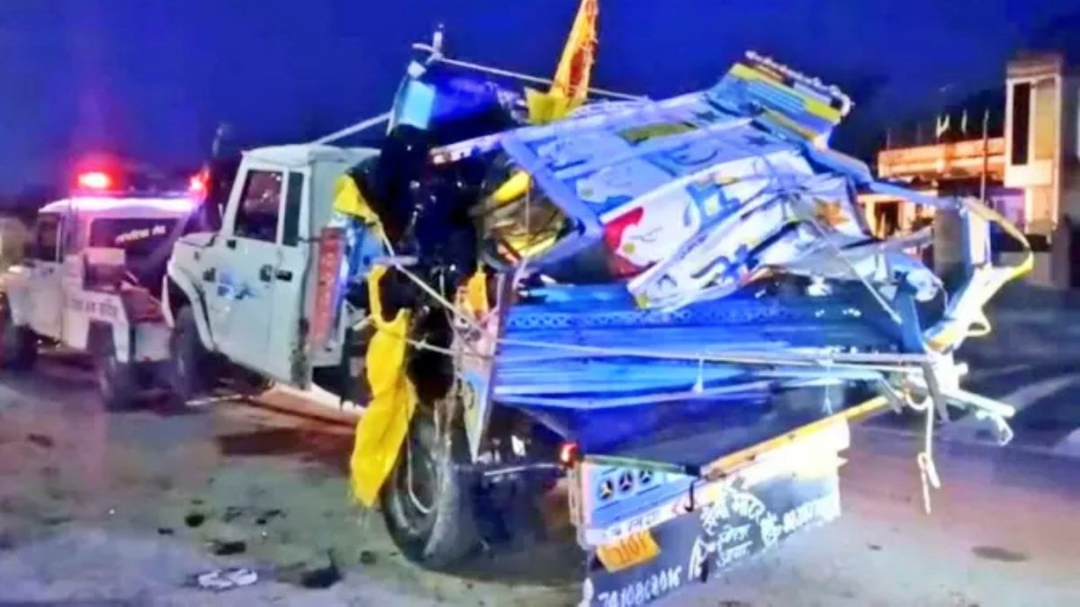 7 Children Among 10–11 Devotees Killed After Pickup Collides With Truck Near Bapi in Rajasthan
