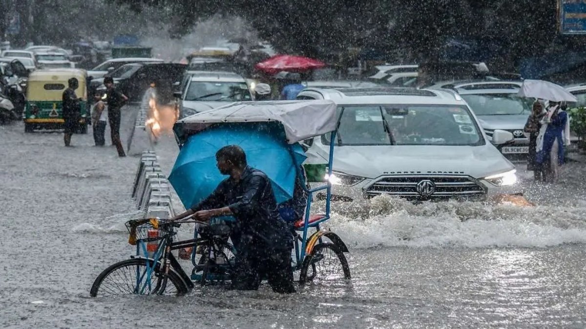 Bihar on High Alert for Heavy Rain; Lucknow Sees Pleasant Weather