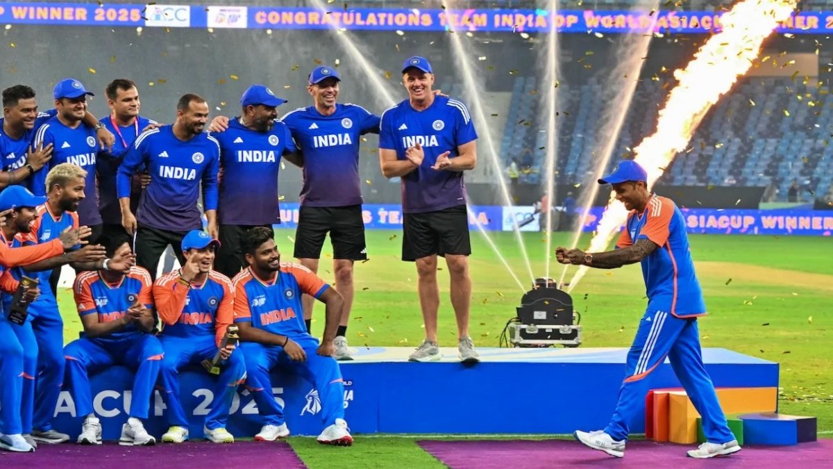 “Trophy Drama: India Wins Asia Cup But Leaves Empty-Handed After Refusing Naqvi’s Presentation”