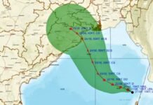 Cyclone ‘Montha’ Alert: IMD Issues Red Warning as Severe Storm Heads Toward Andhra Pradesh Coast Cyclone 'Montha' Alert