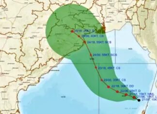 Cyclone ‘Montha’ Alert: IMD Issues Red Warning as Severe Storm Heads Toward Andhra Pradesh Coast Cyclone 'Montha' Alert