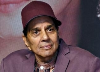 Veteran Actor Dharmendra Hospitalized for Routine Medical Tests Ahead of 90th Birthday Dharmendra