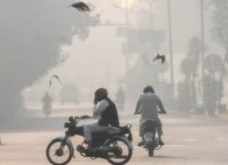 Pakistan Blames India's Diwali for Lahore's Toxic Air