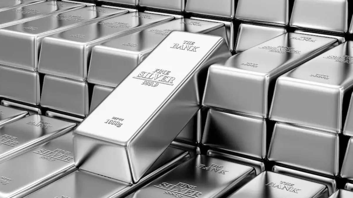 Silver Hits All-Time High of ₹1.68 Lakh: Record ₹11,000 Single-Day Jump Stuns Market
