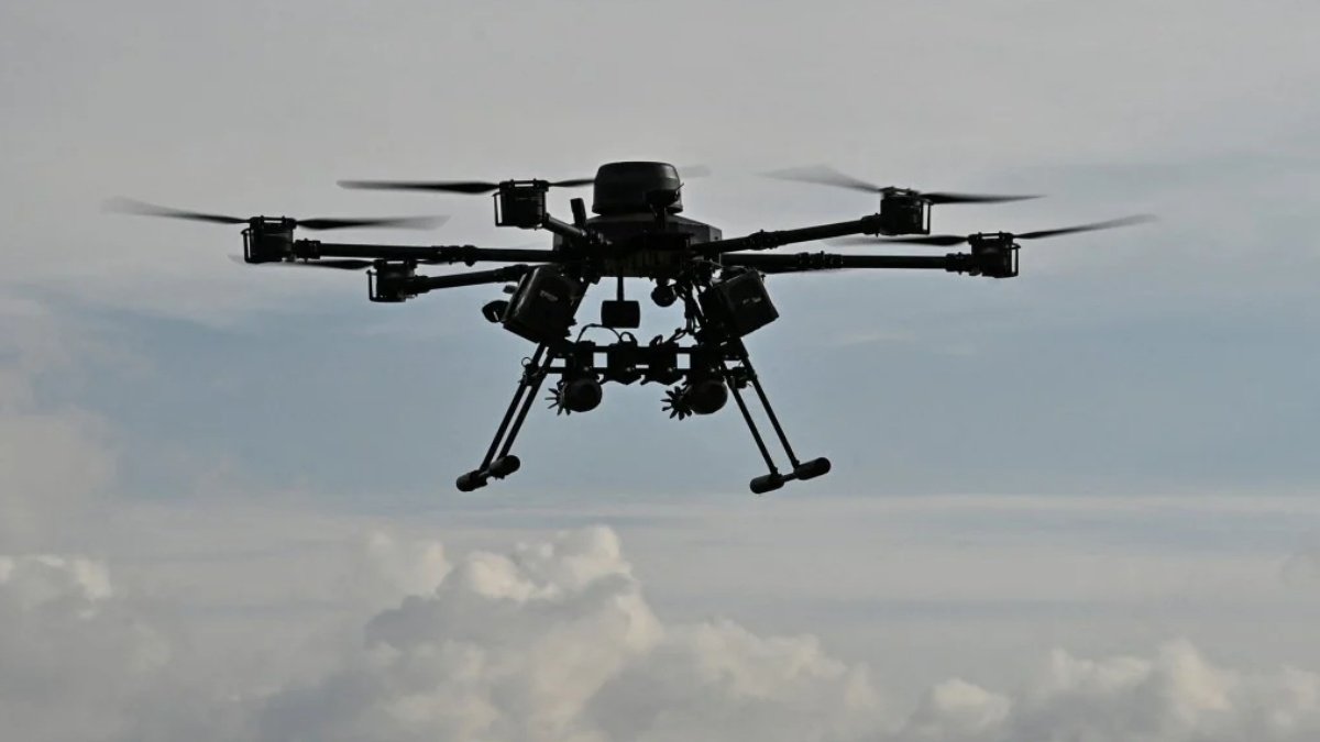 Ukraine Launches Massive Drone Attack on Moscow, Airports Shut