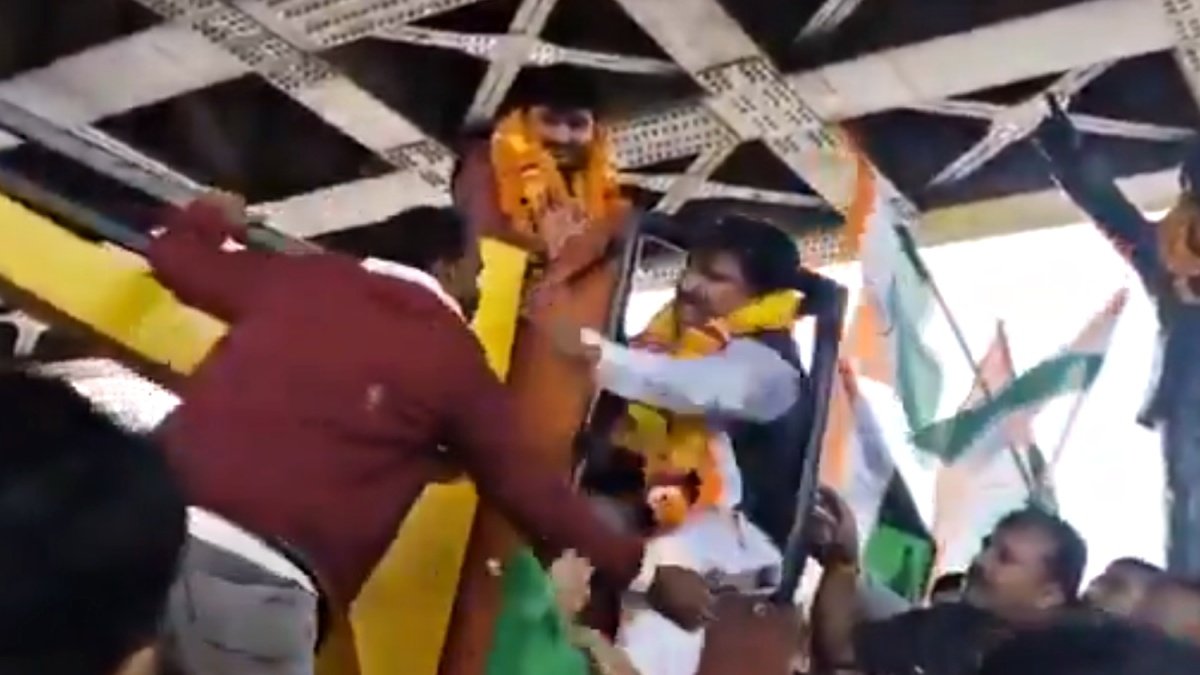 BJP MP Ganesh Singh Slaps Crane Operator After Getting Trapped Mid-Air During Unity Rally