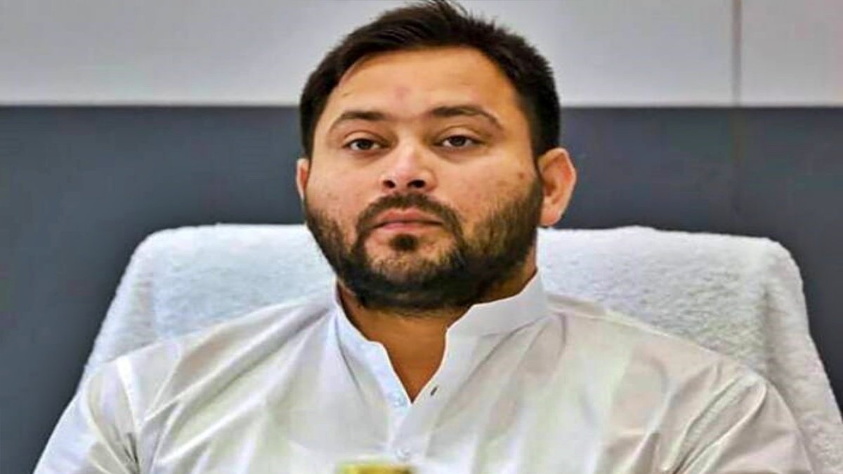 Bihar Elections 2025: Tejashwi’s ₹30,000 Promise Eclipses Nitish’s Welfare Push