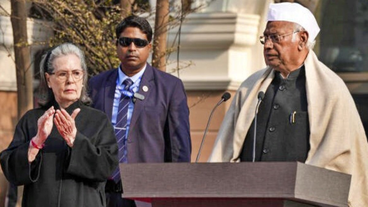 Congress 140th Anniversary: Kharge’s Fiery Attack on BJP, Vows Party Will Never Compromise on Constitution
