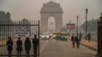 Delhi Pollution Crisis: Schools Shut for Classes Up to 5th Grade as Toxic Air Chokes Capital Delhi Pollution Crisis Schools Shut