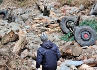 Army Vehicle Plunges Into Gorge, 10 Dead