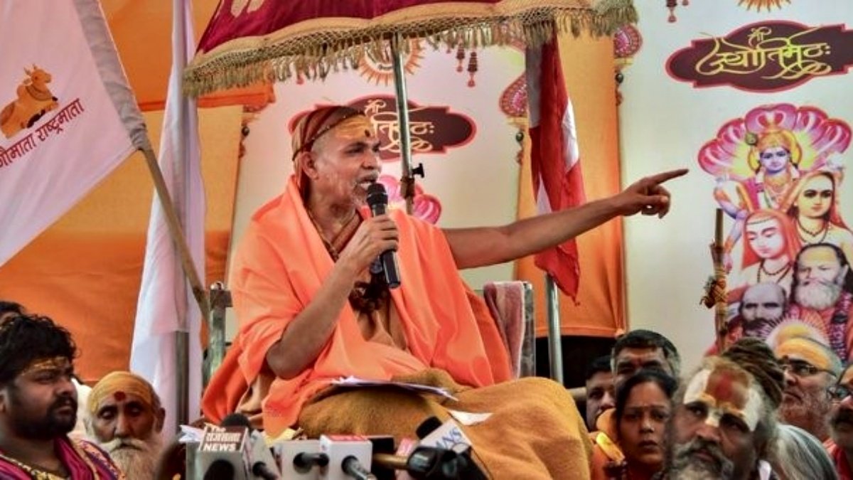 Cow as State Animal Within 40 Days, Shankaracharya Announces Lucknow March After Sangam Bath Row
