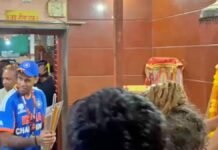 India Heroes Visit Hanuman Temple