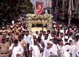 Asha Bhosle Laid to Rest: India Bids Farewell to Its Most Recorded Voice Asha Bhosle Laid to Rest