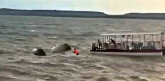 Cruise Boat Sinks in Bargi Dam