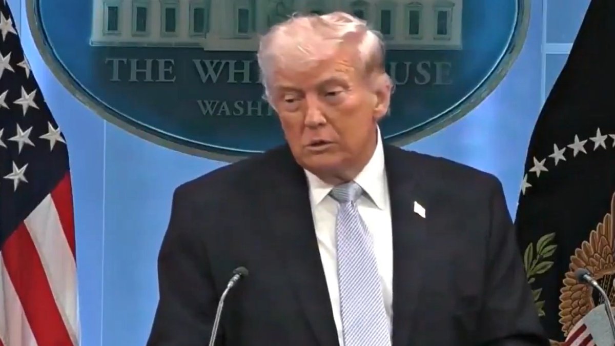 Trump Issues Final Warning to Tehran as Hormuz Deadline Looms