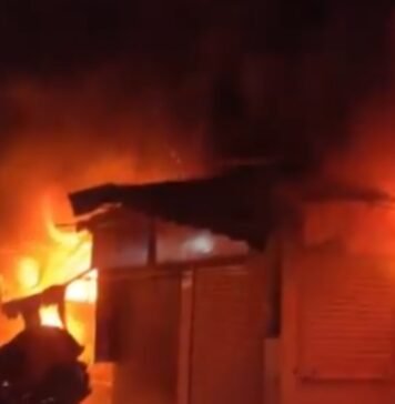 Two Dead as Massive Fire Guts Thane Market Complex Near Railway Station Massive Fire Guts Thane Market